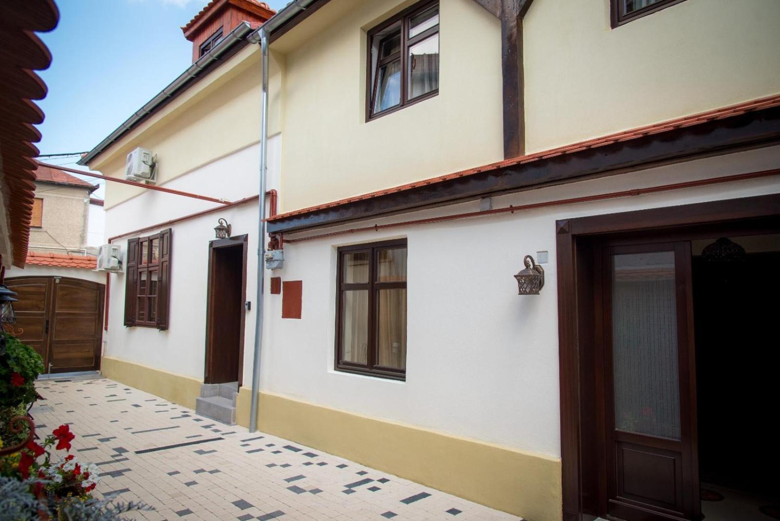 Cochet House Sibiu Aparthotel Εξωτερικό φωτογραφία